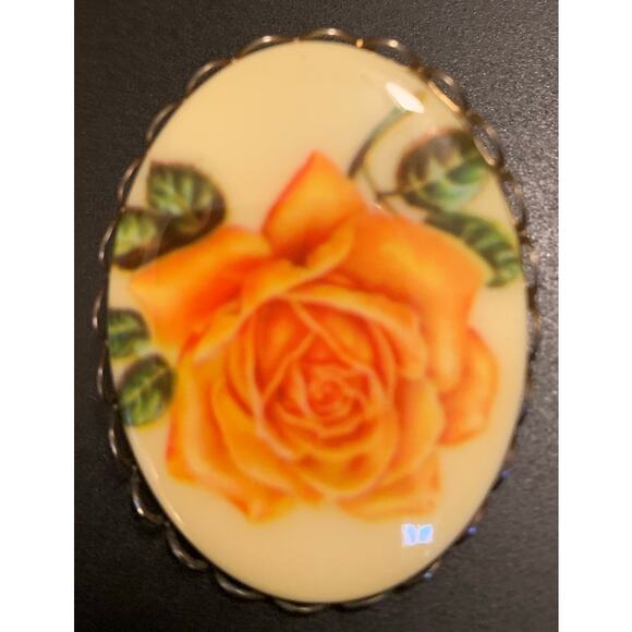 VTG 1960s Orange Rose Brooch Pin - Picture 2 of 3